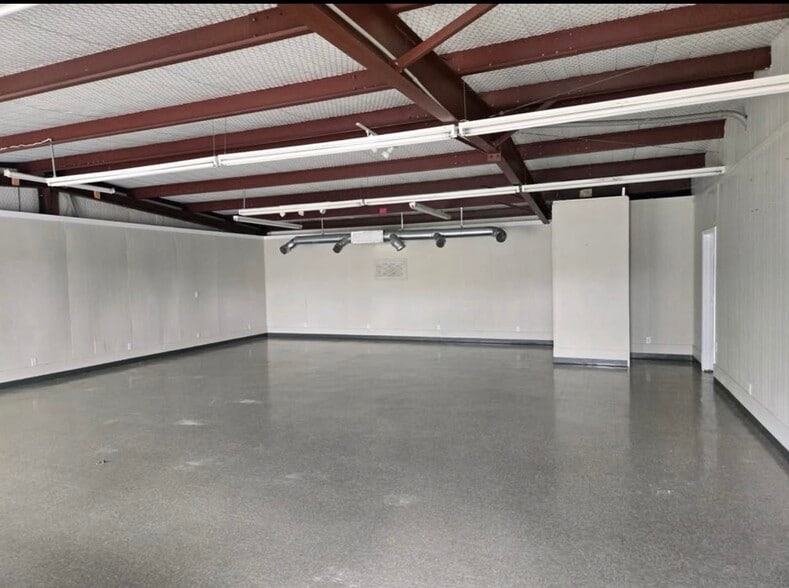 6705 E US Highway 80, Longview, TX for lease - Building Photo - Image 3 of 11