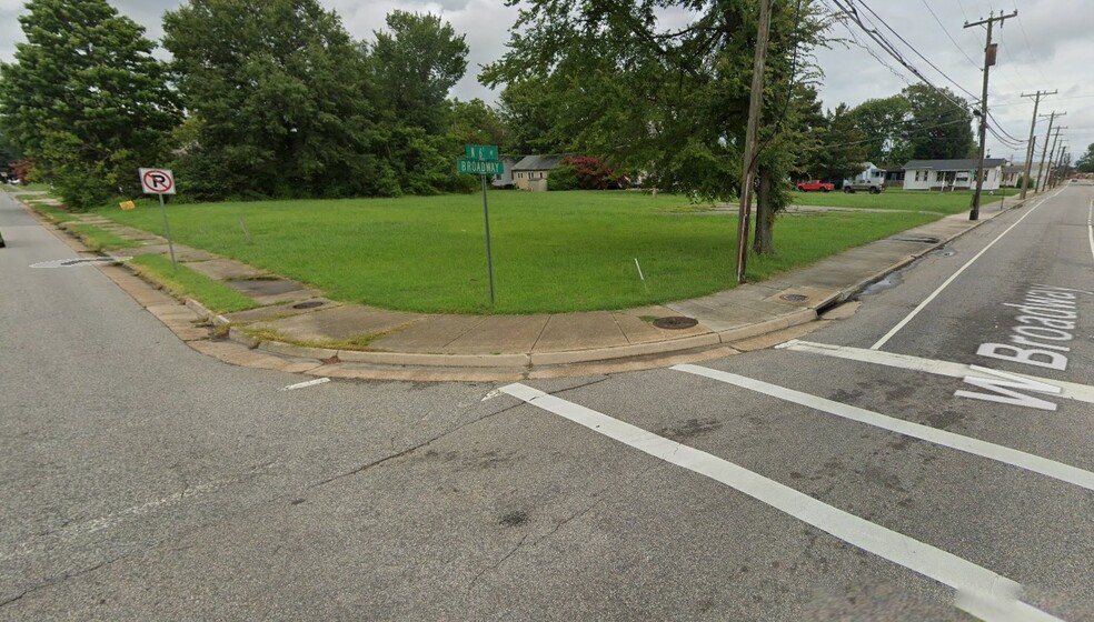 302 N 5th Ave, Hopewell, VA for sale - City Photo - Image 2 of 2