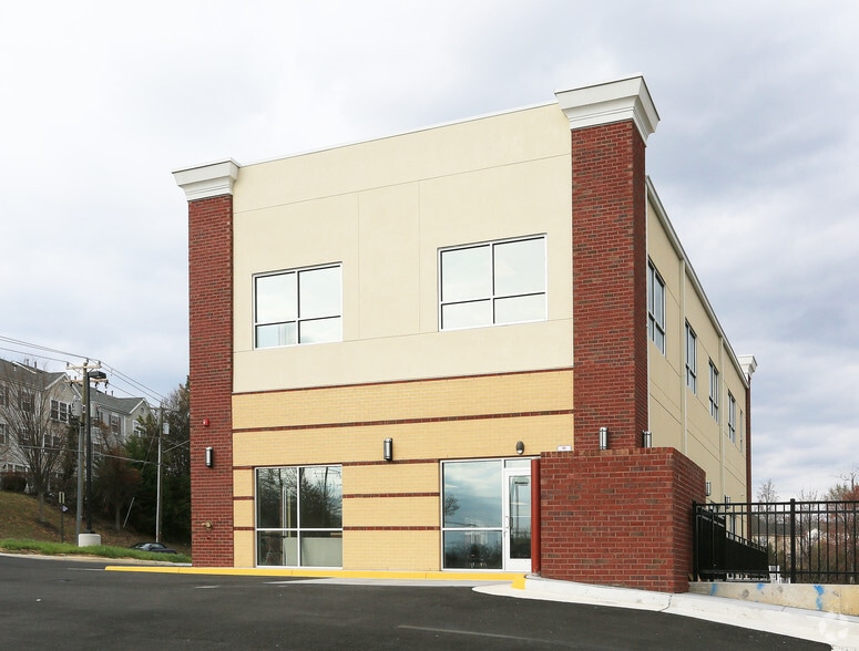 9261 Plaskett Ln, Lorton, VA for lease - Building Photo - Image 3 of 11