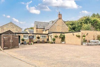 Plus de détails pour 2 Sparrow Corner, Brackley - Commerce de détail à vendre