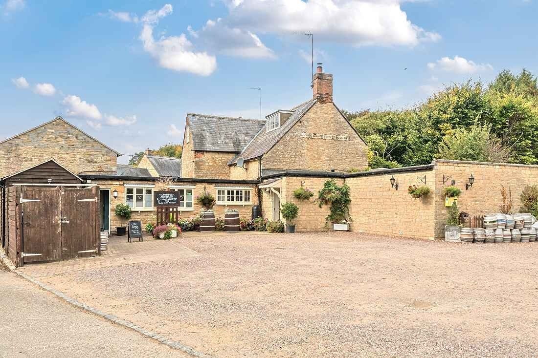 2 Sparrow Corner, Brackley à vendre Photo du bâtiment- Image 1 de 9