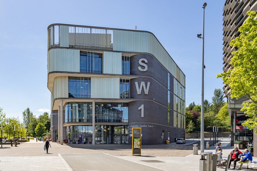 Southwater Way, Telford à louer - Photo du bâtiment - Image 3 de 4