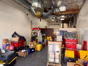 2626 N Figueroa St, Los Angeles, CA à louer Photo intérieure- Image 2 de 4