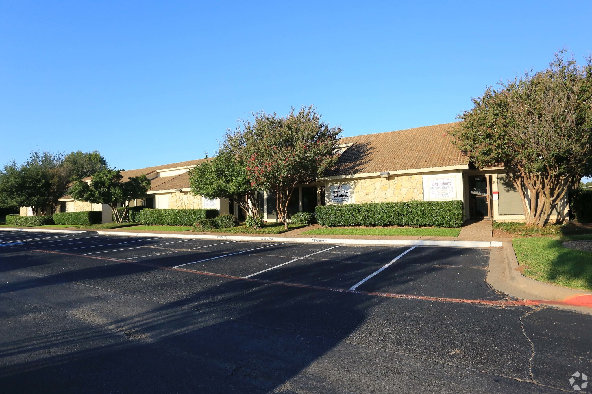 1150-1162 W Pioneer Pky, Arlington, TX for sale Primary Photo- Image 1 of 1