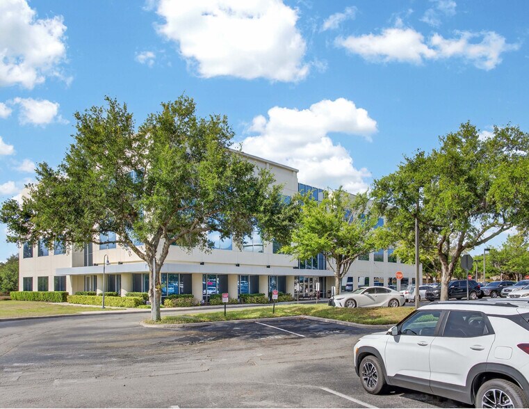6150 Metrowest Blvd, Orlando, FL à vendre - Photo du bâtiment - Image 3 de 12