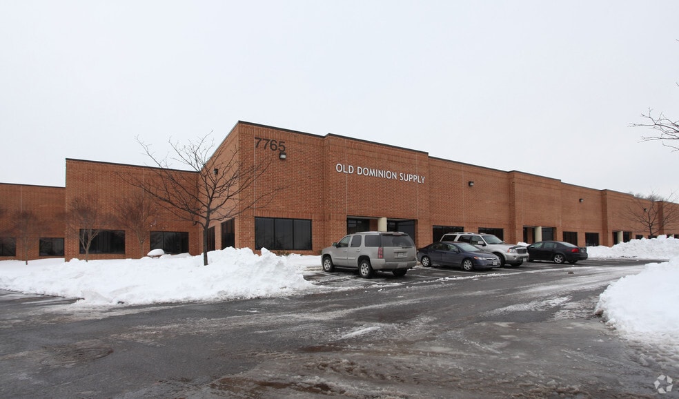 8251 Telegraph Rd portfolio of 4 properties for sale on LoopNet.ca - Primary Photo - Image 2 of 4
