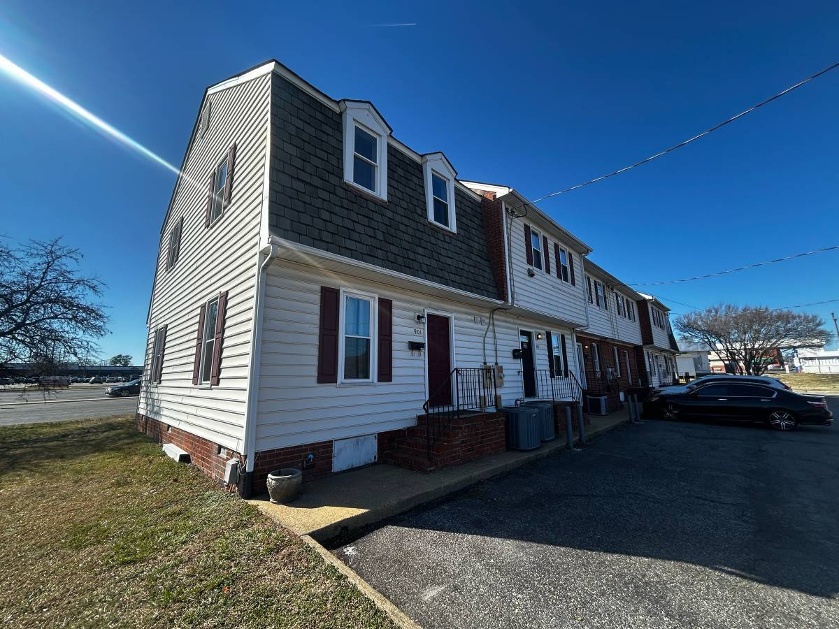 901 N Courthouse Rd, North Chesterfield, VA à louer Photo intérieure- Image 1 de 8