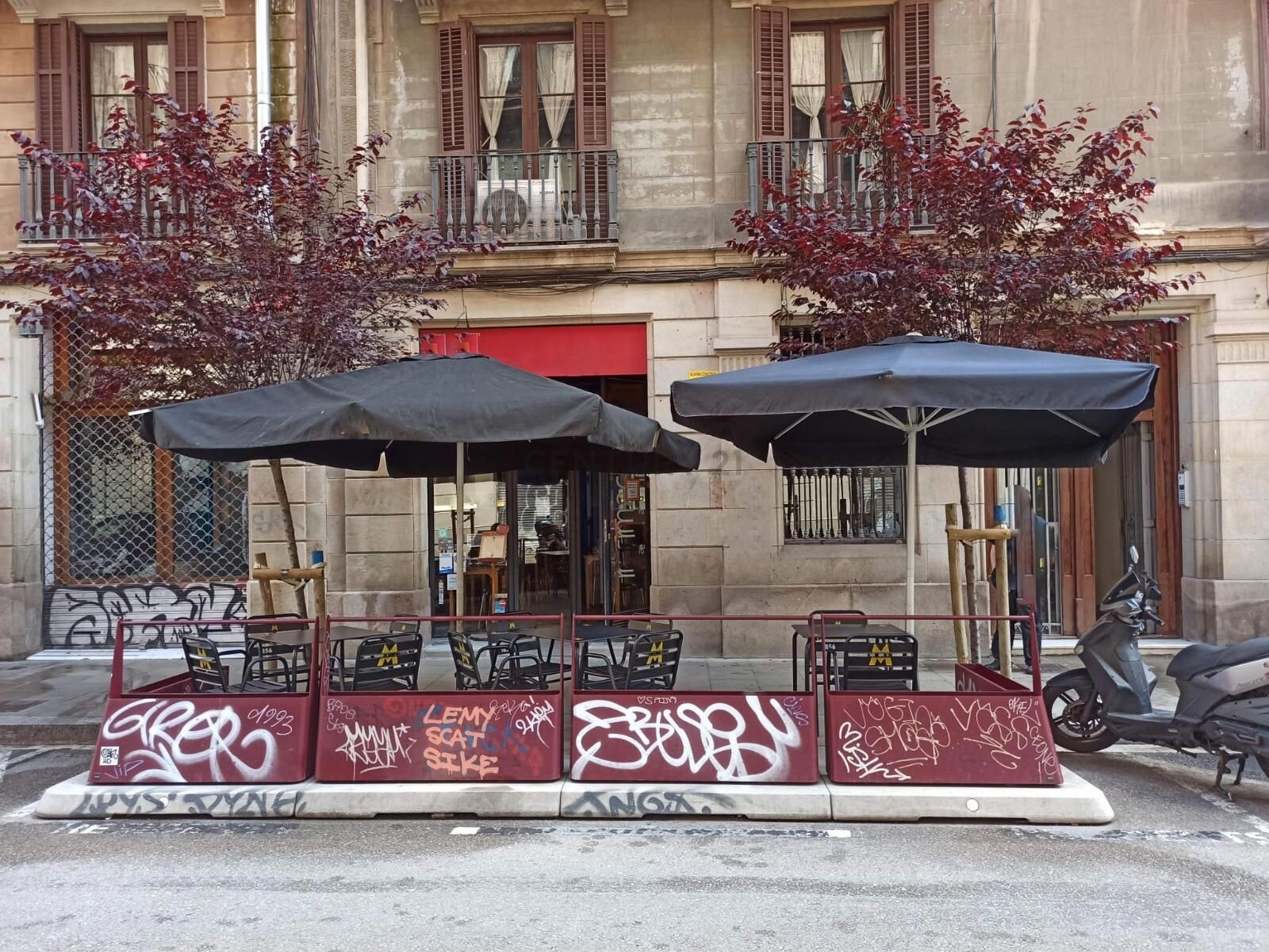 Retail in Barcelona, Barcelona for lease Interior Photo- Image 1 of 14