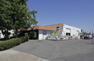 1370 La Mirada Dr, San Marcos CA - Warehouse