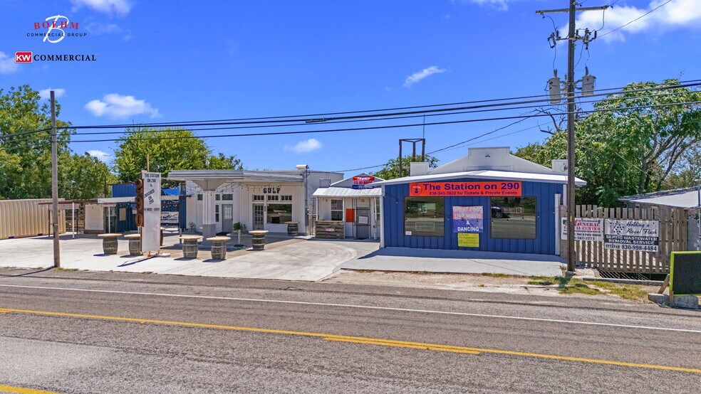 23727 US Hwy 290 W, Harper, TX à vendre - Photo du bâtiment - Image 1 de 3