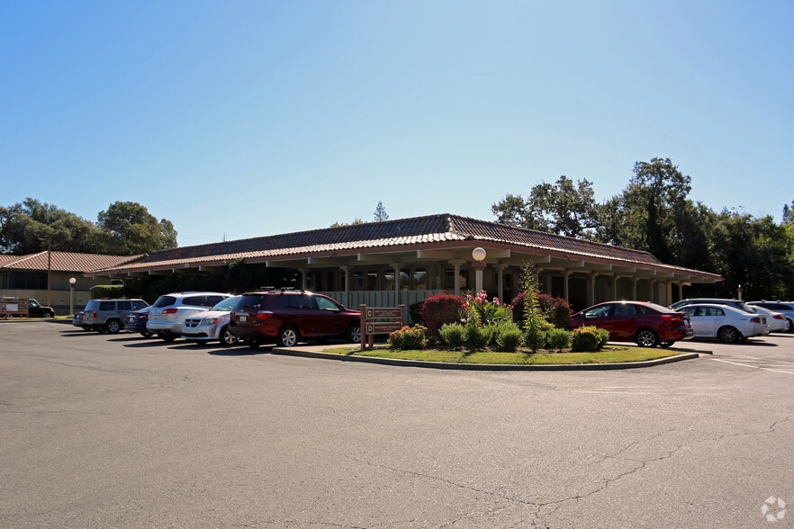 700 Sunrise Ave, Roseville, CA for lease - Building Photo - Image 2 of 3