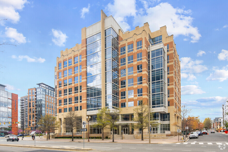 4501 N Fairfax Dr, Arlington, VA for lease - Building Photo - Image 1 of 7