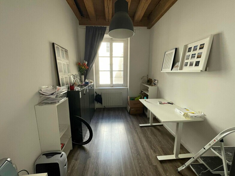 Bureau dans Lyon à vendre - Photo du bâtiment - Image 3 de 12