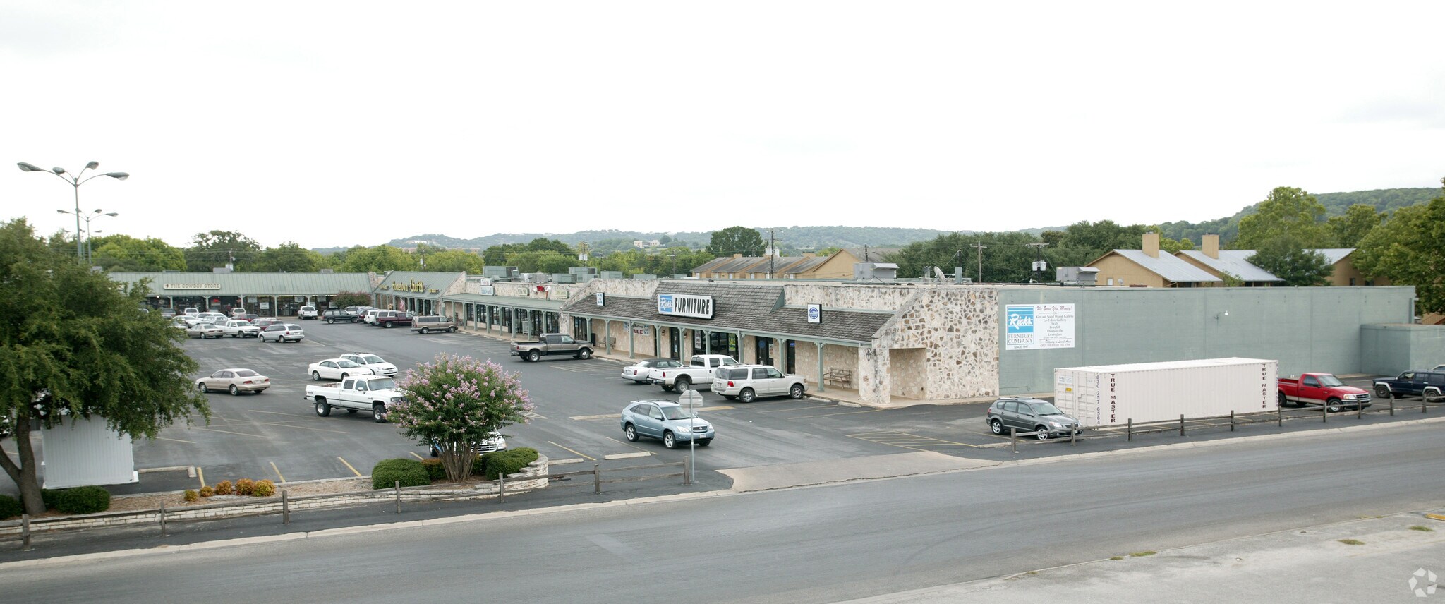 827 Junction Hwy, Kerrville, TX à louer Photo principale- Image 1 de 10