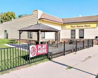 Plus de détails pour 8508-8510 N 30th St, Omaha, NE - Commerce de détail à vendre