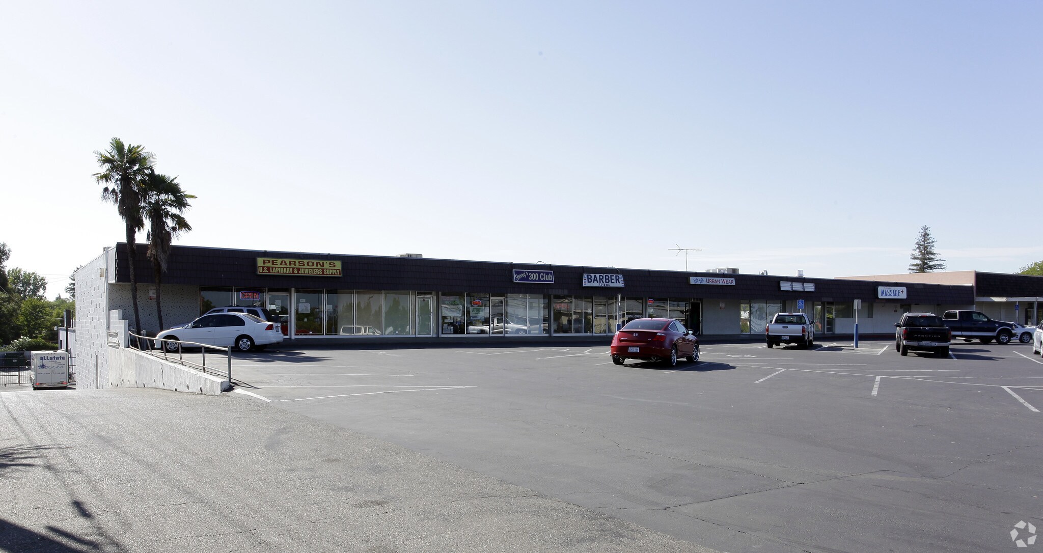 5525-5537 Hemlock St, Sacramento, CA à vendre Photo principale- Image 1 de 1