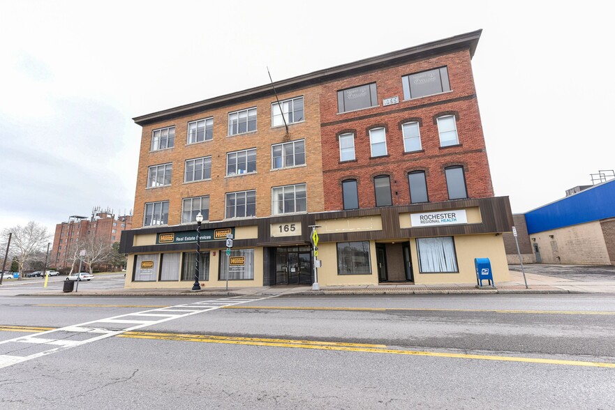 165 E Union St, Newark, NY for lease - Building Photo - Image 2 of 16