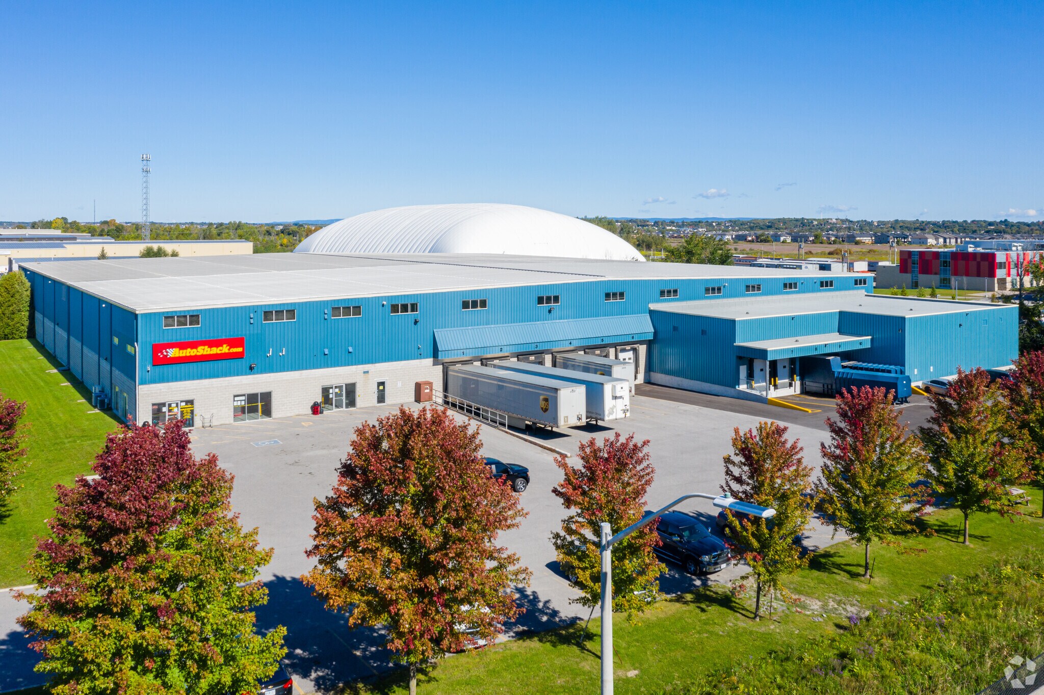 201 Iber Rd, Ottawa, ON à louer Photo principale- Image 1 de 6