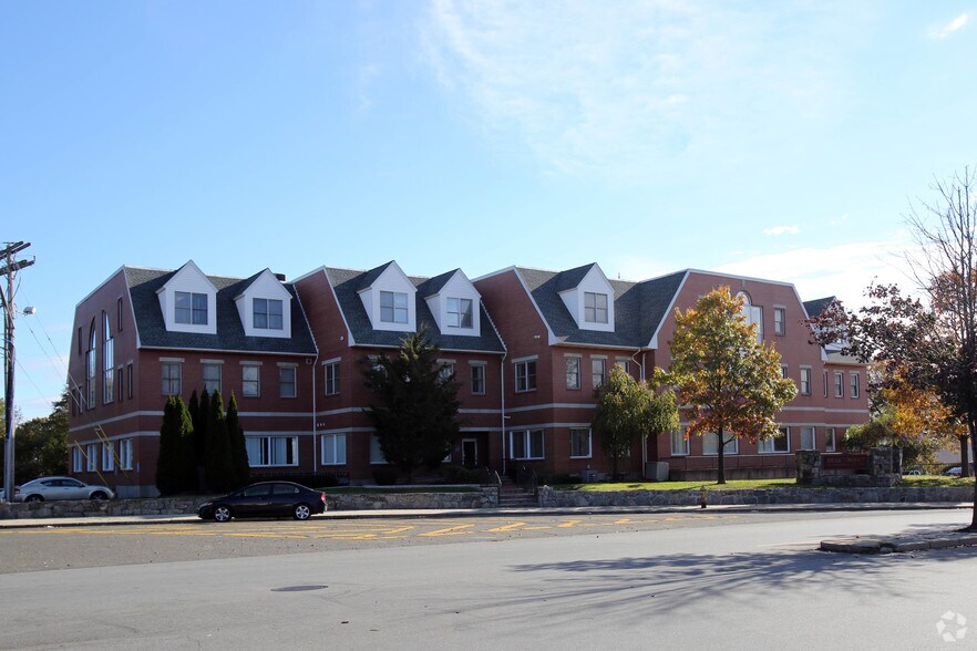 3180 Main St, Bridgeport, CT à vendre - Photo principale - Image 3 de 14