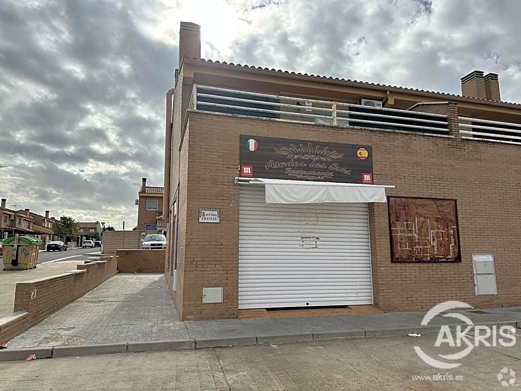 Multifamily in Argés, Toledo for sale Interior Photo- Image 1 of 2