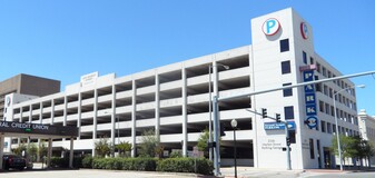 2100 Market Street Garage - Parking Garage