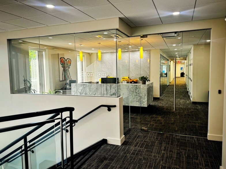 235 W Central St, Natick, MA for lease - Building Photo - Image 2 of 7