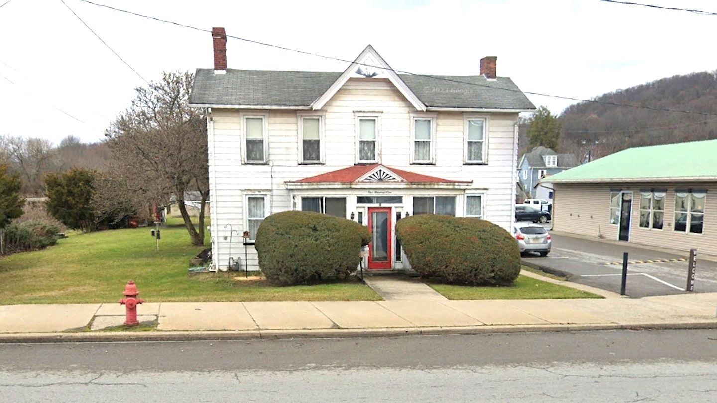 109 E Main St, Evans City, PA à vendre Photo principale- Image 1 de 5