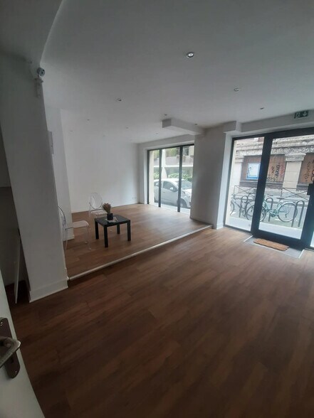 8 Rue Tesson, Paris à vendre - Photo intérieure - Image 2 de 7