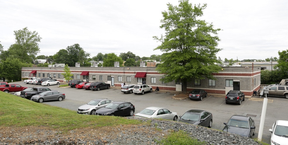 750 Harris St, Charlottesville, VA for lease - Primary Photo - Image 1 of 4