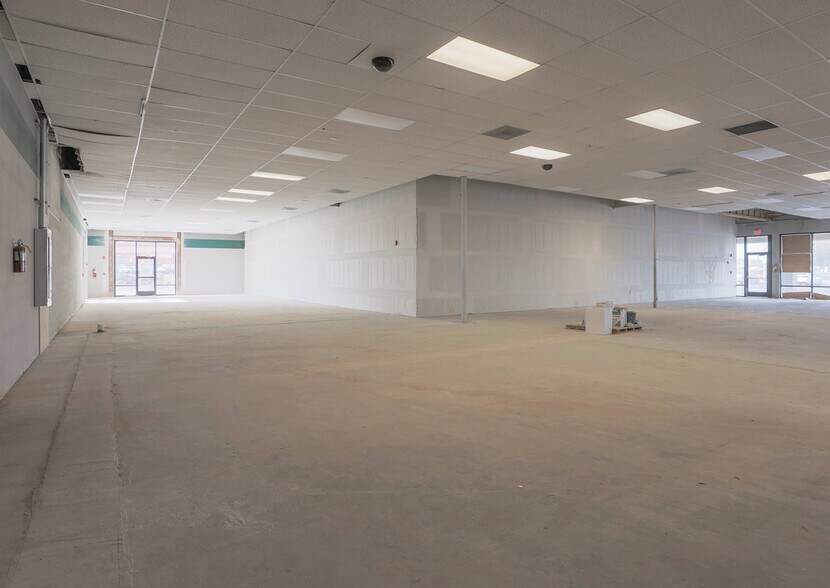 1630 Rio Rancho Blvd SE, Rio Rancho, NM à vendre - Photo intérieure - Image 3 de 10