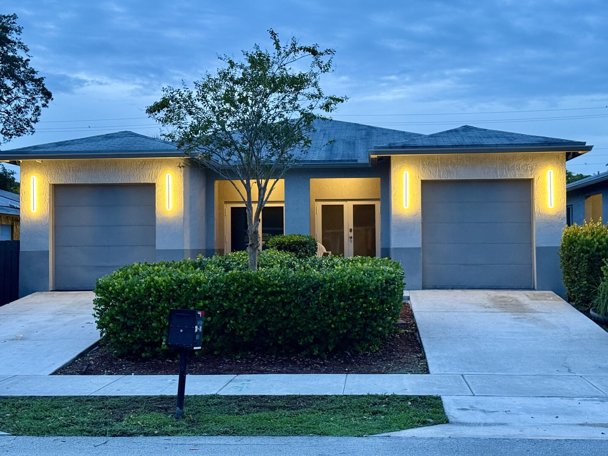 739 NW 2nd Ave, Fort Lauderdale, FL à vendre Photo du bâtiment- Image 1 de 1