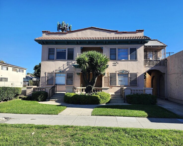 4260 S Figueroa St, Los Angeles, CA à vendre - Photo principale - Image 1 de 1