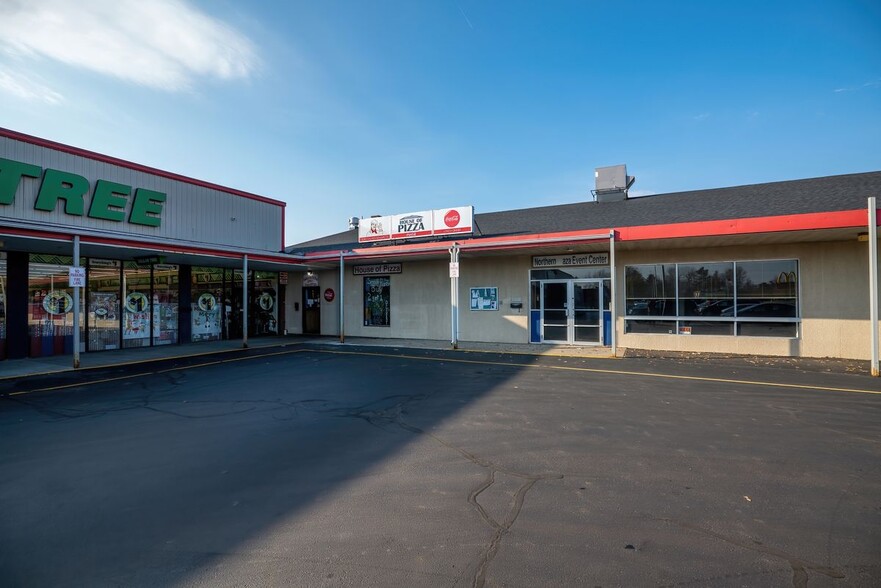 798-820 Central St, Millinocket, ME for lease - Building Photo - Image 3 of 8