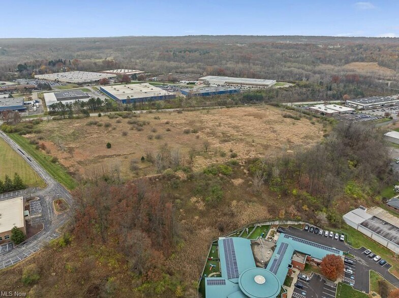 Rockside Rd & Sweet Valley dr, Valley View, OH à vendre - Photo du bâtiment - Image 3 de 39