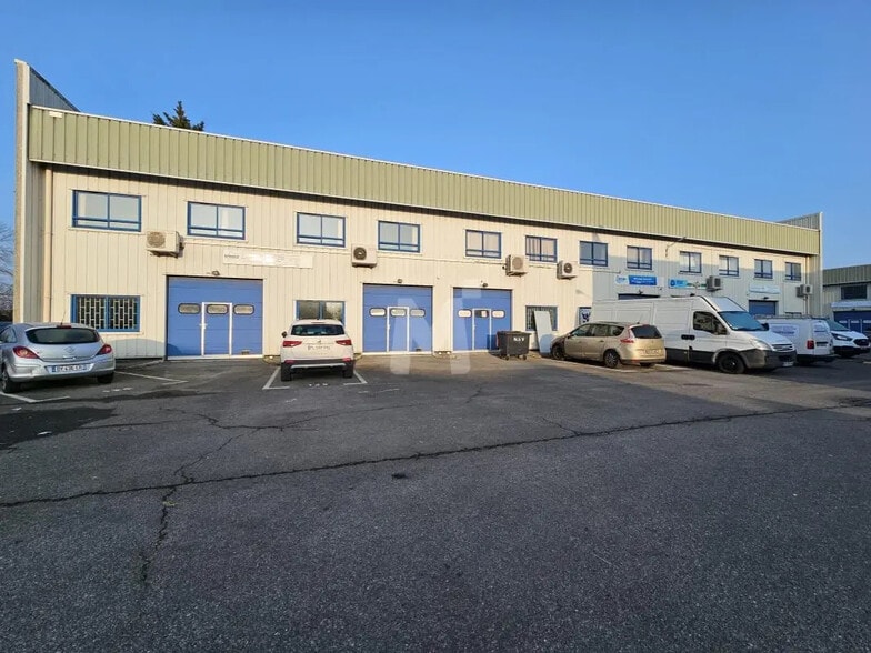 Flex in Lisses for lease - Building Photo - Image 3 of 13