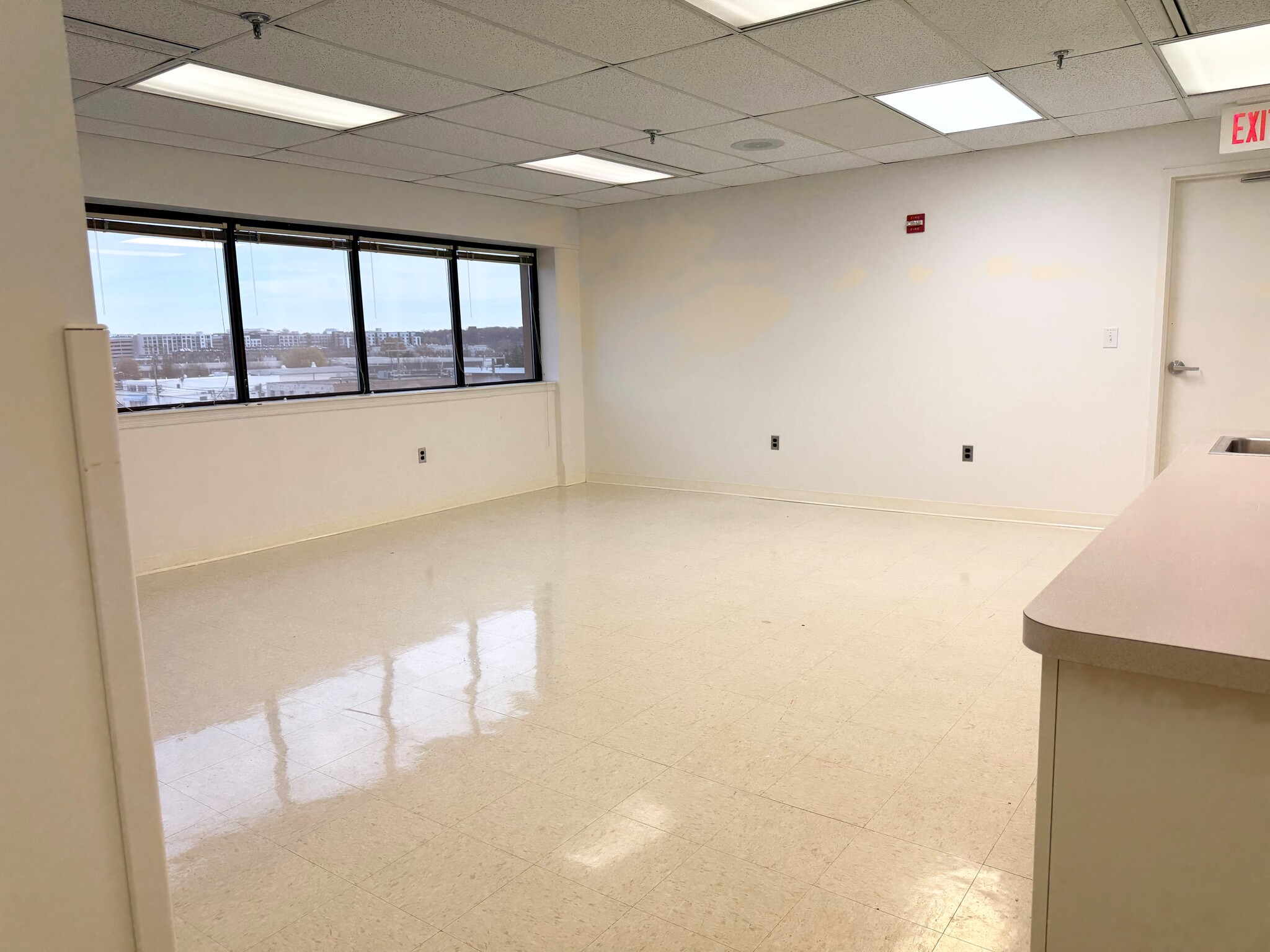 8550 Route 29, Fairfax, VA for lease Interior Photo- Image 1 of 7