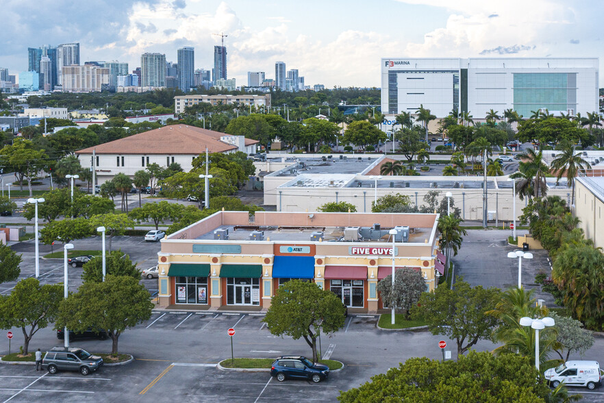 1800-1940 SE Cordova Rd, Fort Lauderdale, FL for lease - Building Photo - Image 3 of 5