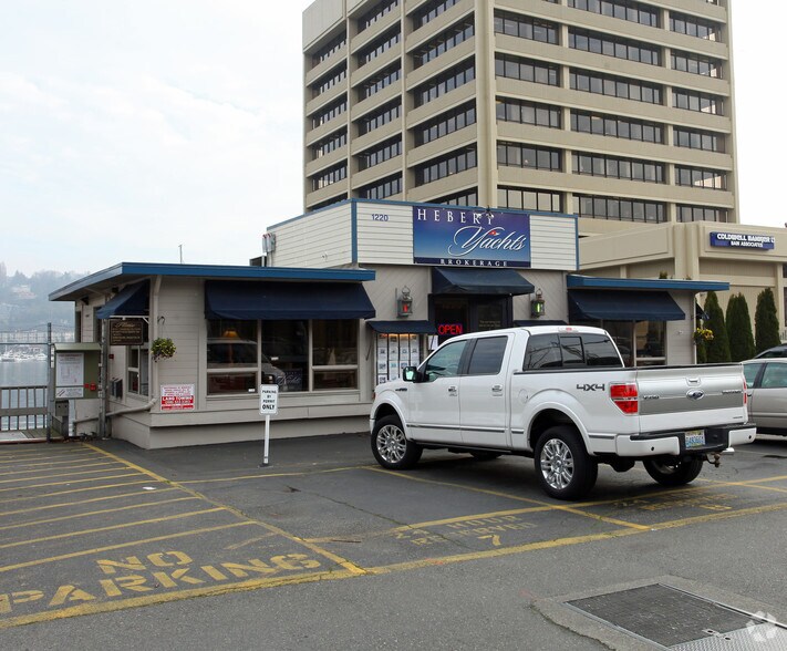 1220 Westlake Ave N, Seattle, WA à louer - Photo du bâtiment - Image 2 de 2