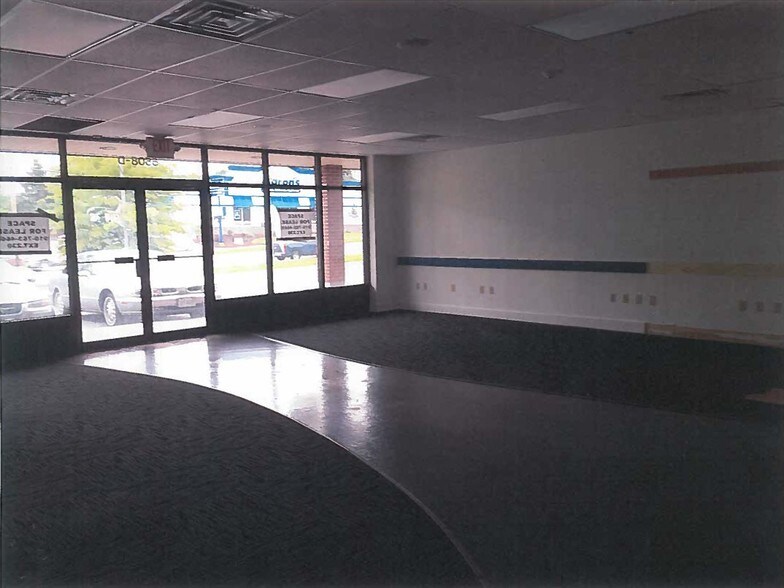 5500-5508 Fort Ave, Lynchburg, VA for lease - Interior Photo - Image 2 of 2