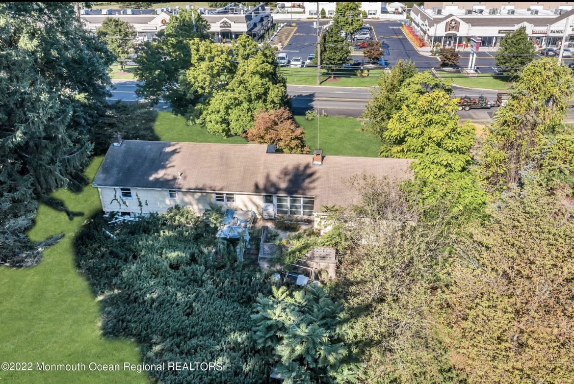 121 S Main St, Marlboro, NJ à vendre Photo principale- Image 1 de 1