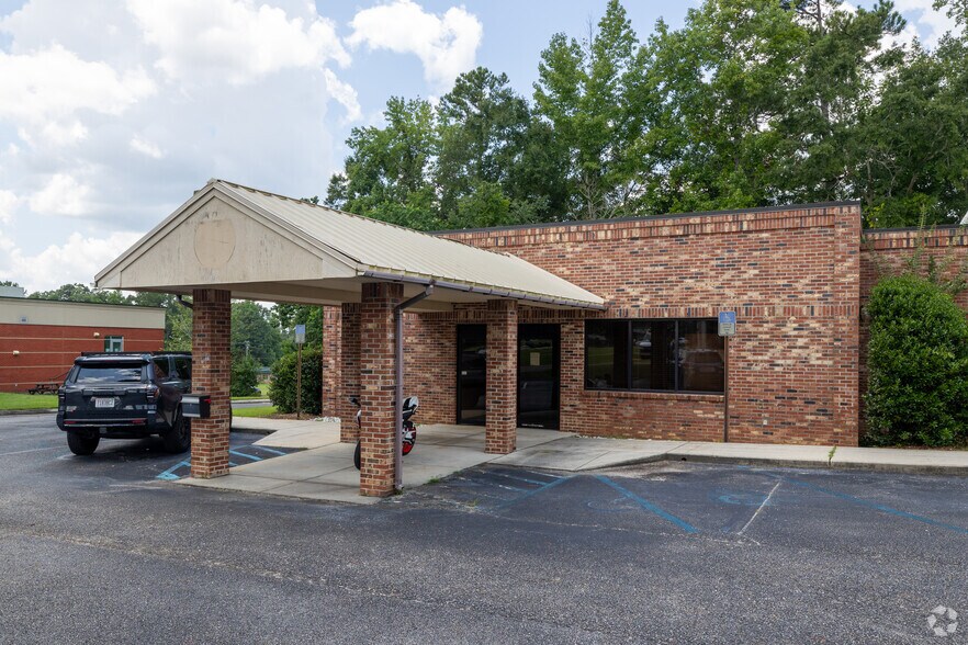 1207 Azalea Pl, Brewton, AL à vendre - Photo du bâtiment - Image 3 de 17