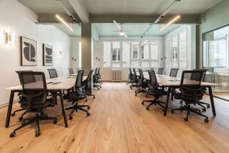 19 Rue Béranger, Paris for lease Interior Photo- Image 2 of 12