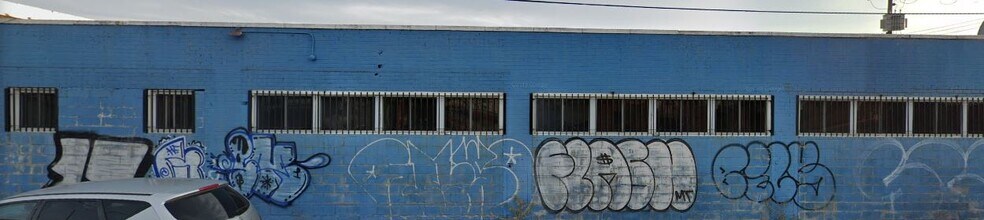 4902 Farragut Rd, Brooklyn, NY à vendre - Photo principale - Image 1 de 1