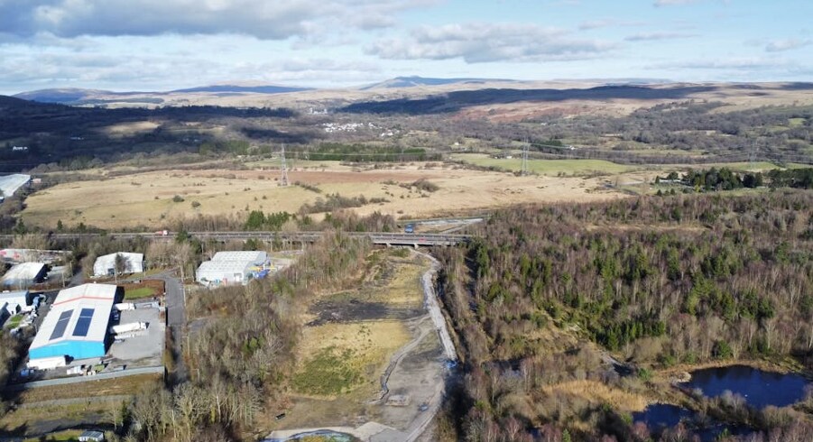 Land At Rhigos Road, Hirwaun, Aberdare, CF44 9UD, Hirwaun à louer Photo principale- Image 1 de 4