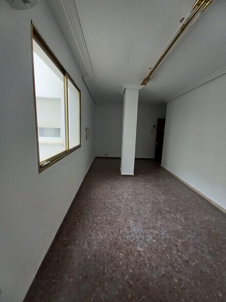 Bureau dans Córdoba, Córdoba à louer - Photo du bâtiment - Image 2 de 8