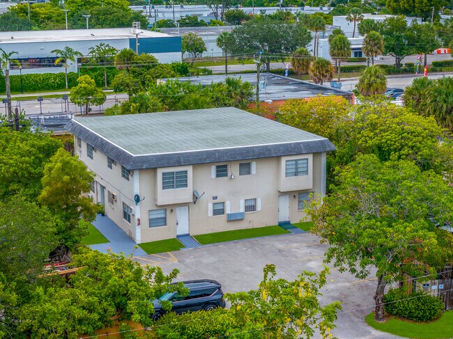 Plus de détails pour 842 NW 1st Ave, Fort Lauderdale, FL - Multi-résidentiel à vendre