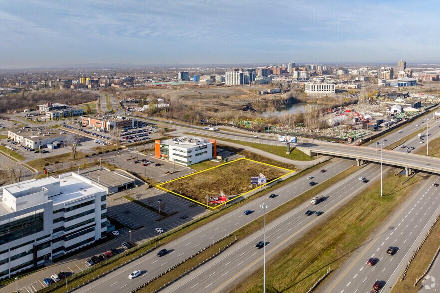 Pl Louis-R.-Renaud, Laval, QC à louer - Aérien - Image 2 de 4