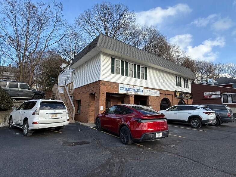 625 Chandler St, Worcester, MA à louer - Photo du bâtiment - Image 3 de 37