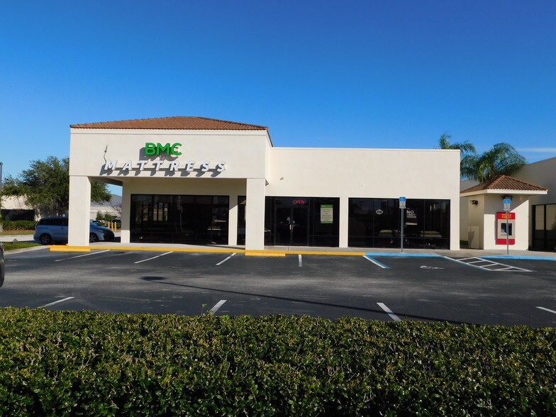 3809-3813 Murrell Rd, Rockledge, FL à louer - Photo du bâtiment - Image 2 de 7
