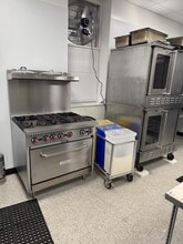 99 Center St, Shelton, CT à louer Photo intérieure- Image 2 de 4